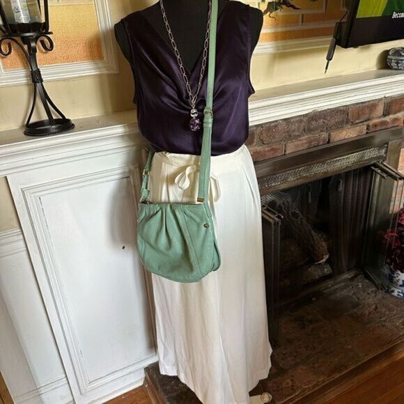 Absolutely adorable Perlina minty green crossbody leather bag…great quality! EUC - Picture 2 of 14